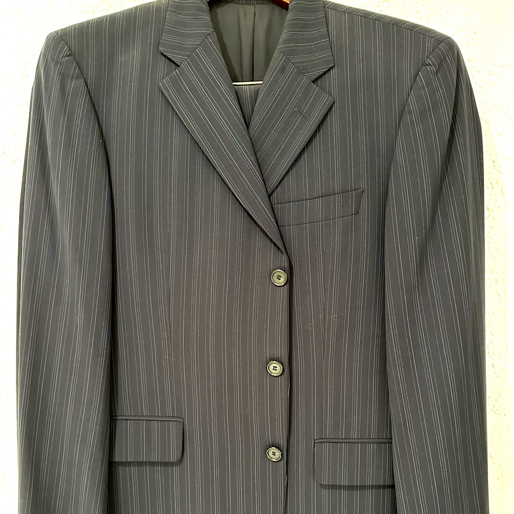 Genuine Hugo Boss man’s suit. Finest. Black with fine white stripes